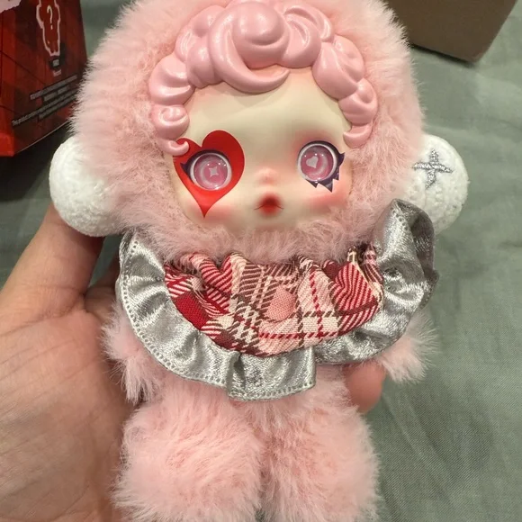 ポップマート正規品　Skullpanda Rhapsody スワロフスキー付き Skullpanda Winter Symphony Series Plush Pendant Rhapsody